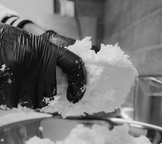 How Shea Butter Protects Your Hair From Heat & Breakage
